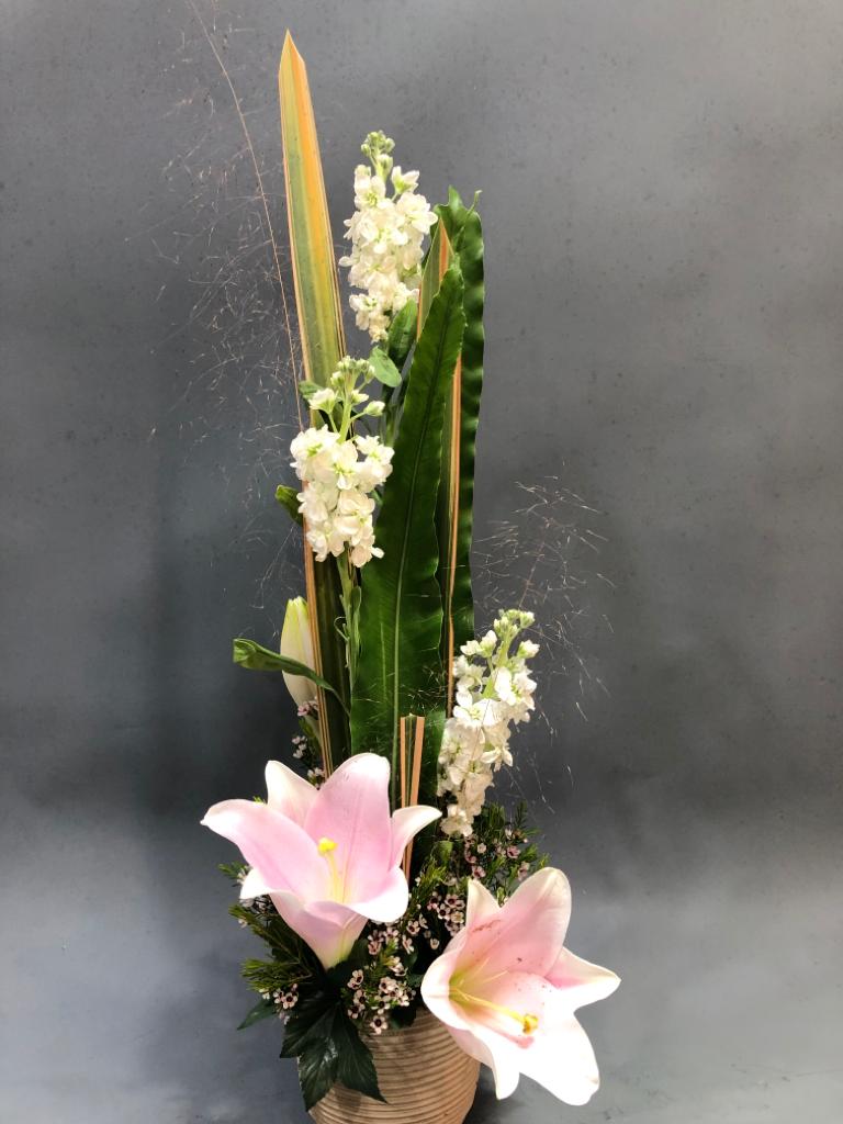 flower arrangement 102